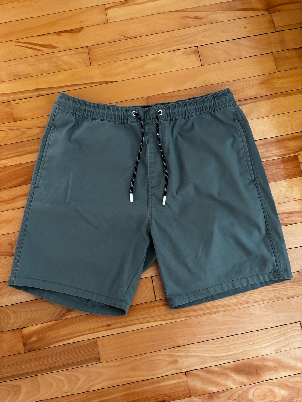 Everyday Quick-Dry Shorts in Slate Green